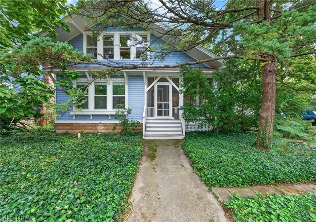 Photo 3 of Sale Pending at 29 S Prospect St, Oberlin, OH 44074 | MLS# 5245927 | Listing updated on 2026-10-04