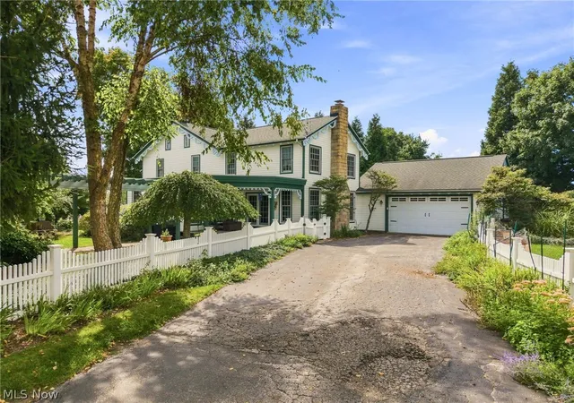 Photo 1 of Single family home for sale at 3205 Werner Church Rd Ne, Canton, OH 44721 | MLS# 5245779 | Listing updated on 2026-09-30