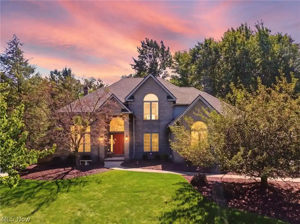 Photo 1 of Single family home for sale at 1418 Homestead Crk Dr, Broadview Heights, OH 44147 | MLS# 5245890 | Listing updated on 2026-10-24
