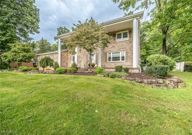 Photo 2 of Single family home for sale at 6793 Tanglewood Dr, Boardman, OH 44512 | MLS# 5245750 | Listing updated on 2026-10-09