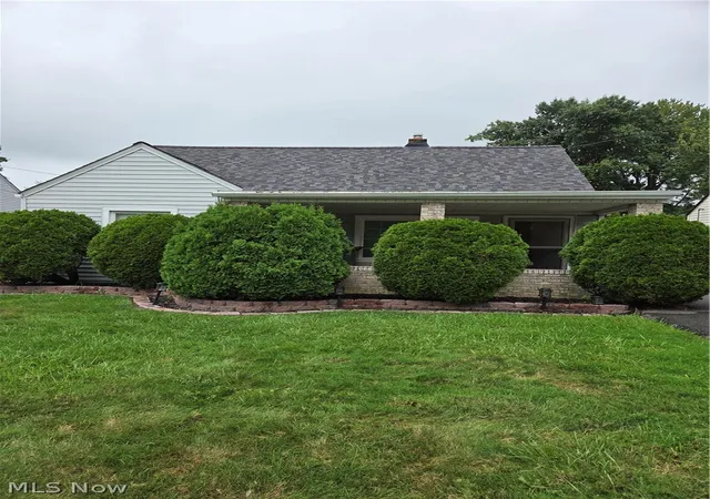 Photo 2 of Sale Pending at 1558 Thalia Ave, Youngstown, OH 44514 | MLS# 5246023 | Listing updated on 2026-10-08