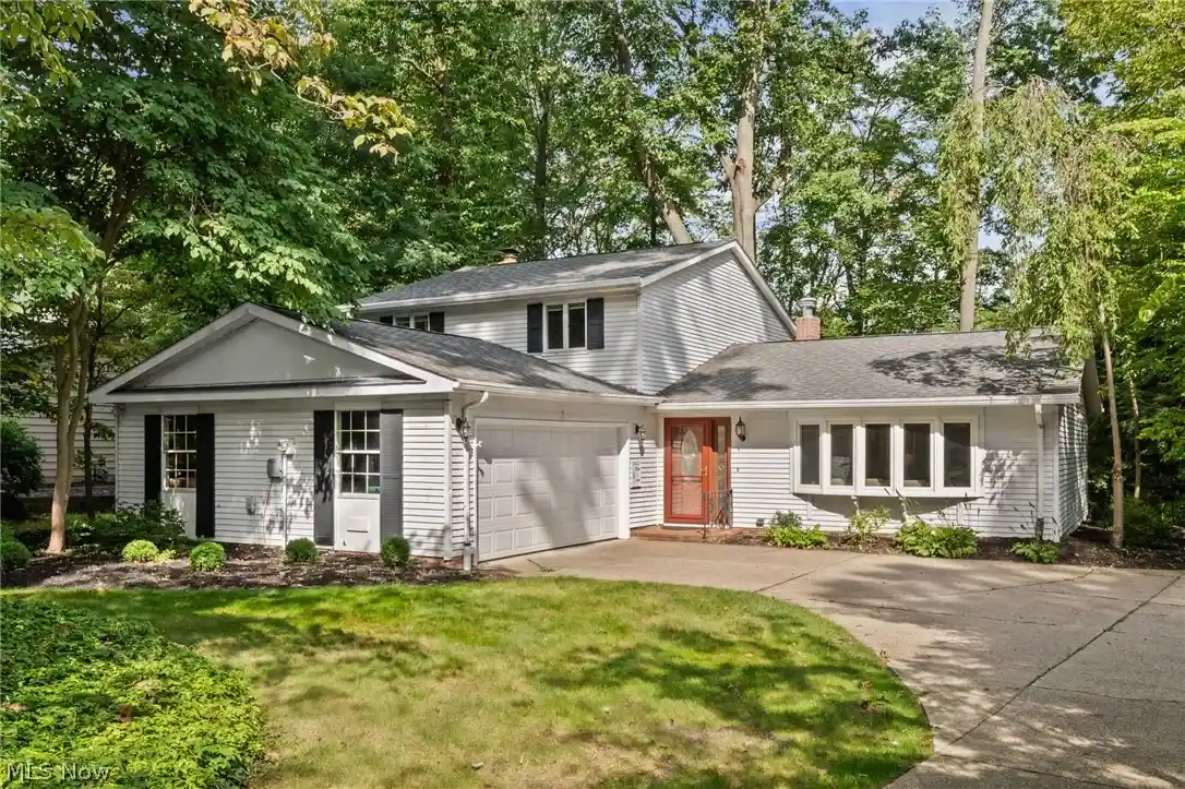 Single family home for sale at 8435 Markwood Dr, Mentor, OH 44060 | MLS# 5246043