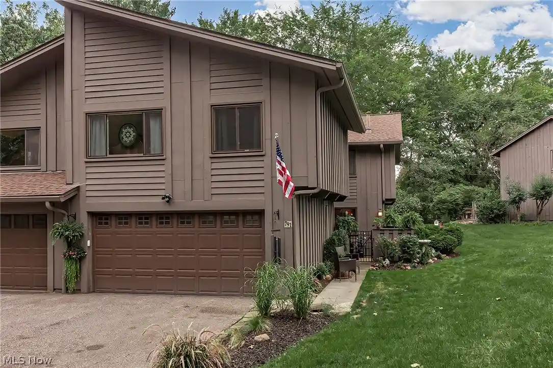 Listing Photo 1 - Condo for sale in 791 Geddes Blf located at 791 Geddes Blf, Northfield, OH 44067 - Unit 791 Geddes Blf