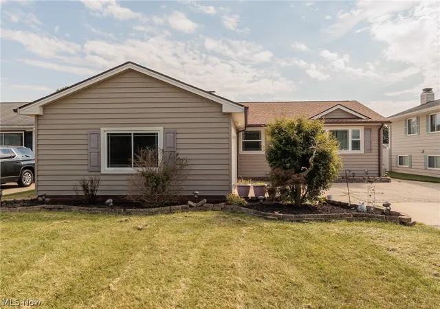 Photo 3 of Single family home for sale at 23537 David Dr, North Olmsted, OH 44070 | MLS# 5246076 | Listing updated on 2026-09-27