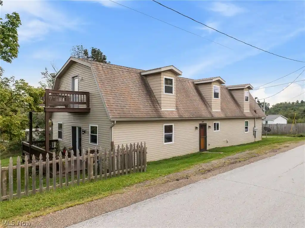 Photo 1 of Single family home for sale at 308 Carl St, Barnesville, OH 43713 | MLS# 5245962 | Listing updated on 2026-10-15