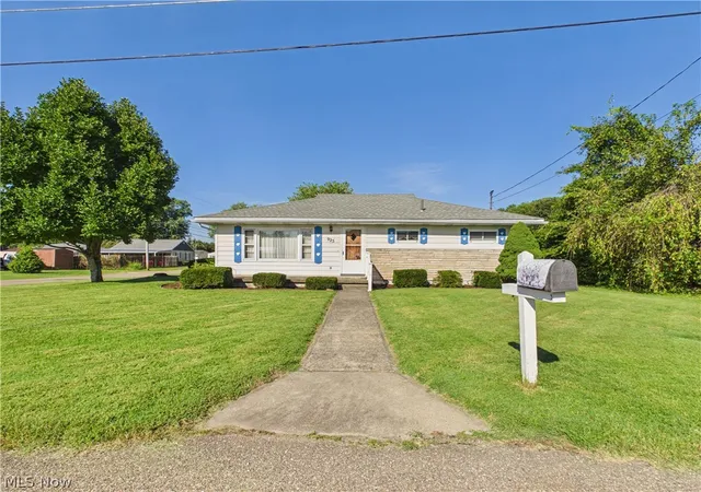 Photo 1 of Single family home for sale at 925 Belrock Ave, Belpre, OH 45714 | MLS# 5245224 | Listing updated on 2026-09-21