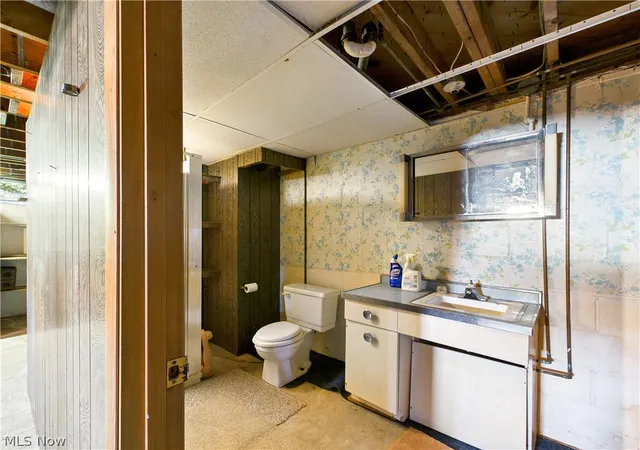 Photo 38 of Single family home for sale at 925 Belrock Ave, Belpre, OH 45714 | MLS# 5245224 | Listing updated on 2026-09-21