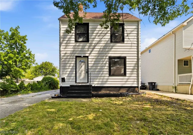 Photo 1 of Sale Pending at 12904 Brookfield Ave, Cleveland, OH 44135 | MLS# 5246122 | Listing updated on 2026-10-08