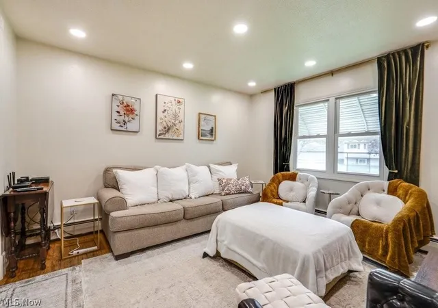 Photo 4 of Single family home for sale at 371 Washington Cir, Oberlin, OH 44074 | MLS# 5243601 | Listing updated on 2026-10-11