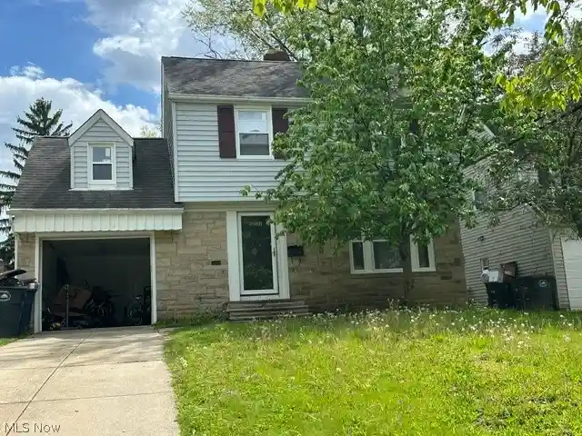 Photo 1 of Single family home for sale at 4960 Farnhurst Rd, Cleveland, OH 44124 | MLS# 5245939 | Listing updated on 2026-10-20