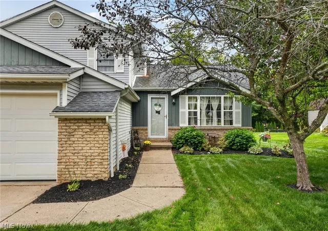 Photo 3 of Single family home for sale at 14841 Glen Valley Dr, Middlefield, OH 44062 | MLS# 5238633 | Listing updated on 2026-09-18