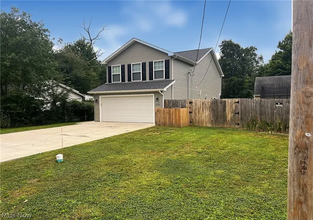 Photo 3 of Single family home for sale at 756 Hazelwood Dr, Vermilion, OH 44089 | MLS# 5246125 | Listing updated on 2026-09-18