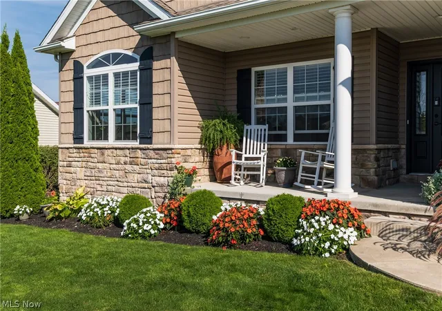 Photo 2 of Single family home for sale at 6188 Cartage Ave Nw, Canal Fulton, OH 44614 | MLS# 5244723 | Listing updated on 2026-09-28