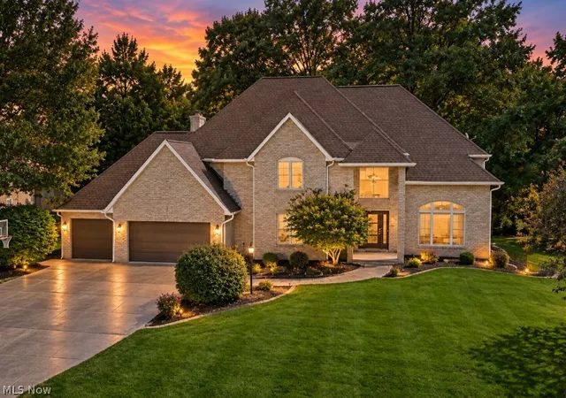 Photo 1 of Single family home for sale at 315 Hollythorn Dr, Copley, OH 44321 | MLS# 5245544 | Listing updated on 2026-09-22
