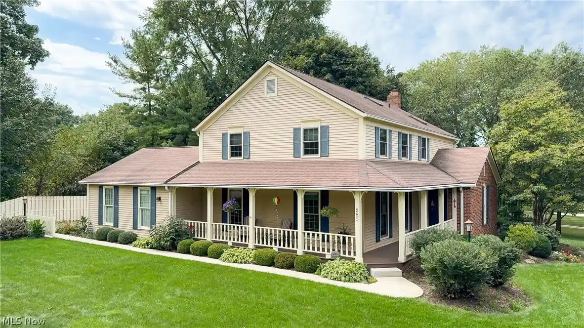 Photo 1 of Single family home for sale at 280 Beech Ct, Aurora, OH 44202 | MLS# 5243042 | Listing updated on 2026-10-22