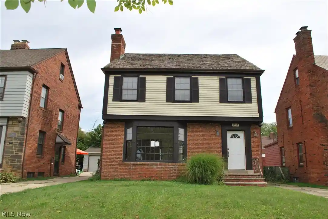 Photo 1 of Sale Pending at 3715 Strathavon Rd, Cleveland, OH 44120 | MLS# 5245626 | Listing updated on 2026-10-16