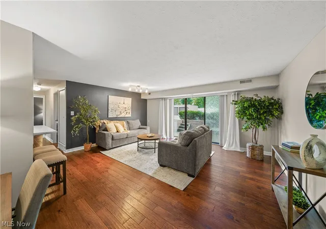 Listing Photo 2 - Condo for sale in building located at 9771 Sunrise Blvd, North Royalton, OH 44133 - Unit #N2