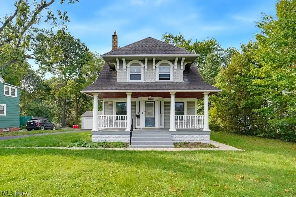 Photo 1 of Single family home for sale at 17930 Chagrin Blvd, Shaker Heights, OH 44122 | MLS# 5245710 | Listing updated on 2026-10-21