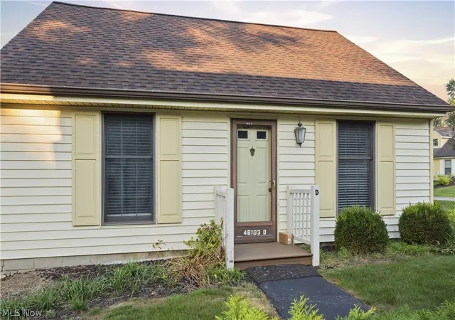 Photo 3 of Condo for sale at 46103 New England Sq #D, New Waterford, OH 44445 | MLS# 5246026 | Listing updated on 2026-10-09