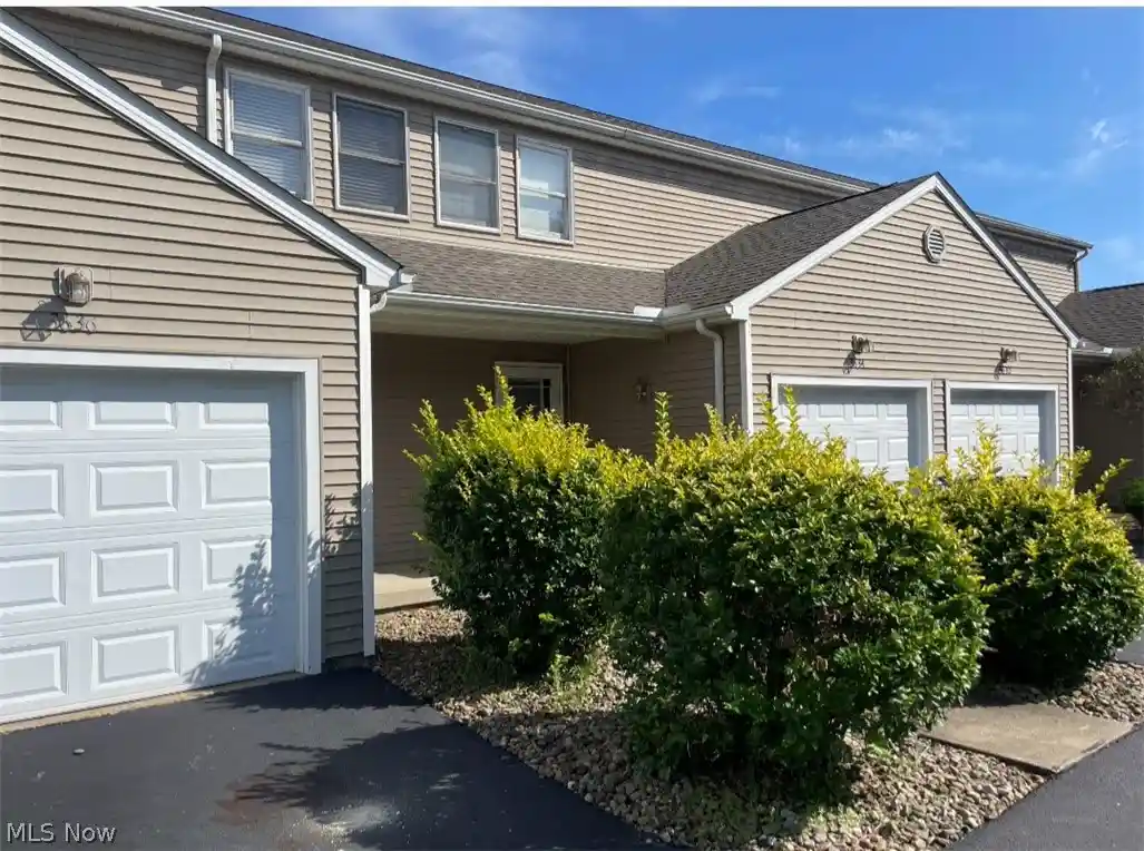 Listing Photo 1 - Condo for sale in 3634 Mercedes Pl located at 3634 Mercedes Pl, Canfield, OH 44406 - Unit 3634 Mercedes Pl