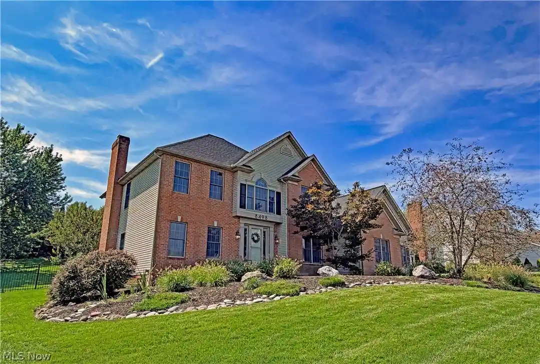 Photo 1 of Single family home for sale at 8498 Yorkshire St Nw, Massillon, OH 44646 | MLS# 5246175 | Listing updated on 2026-10-19