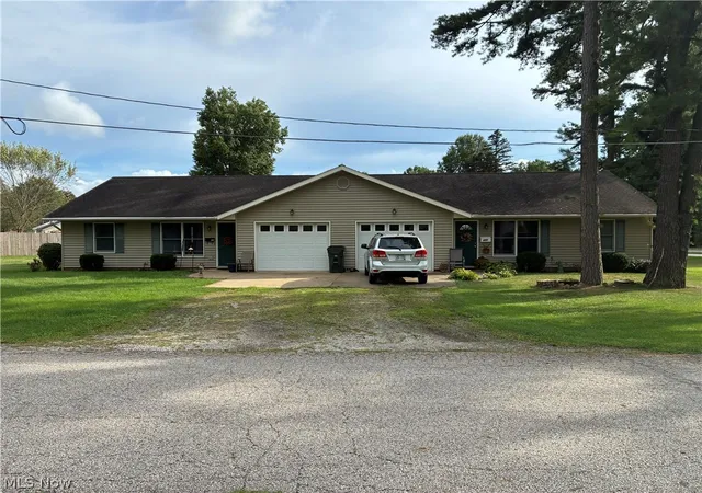Photo 1 of Sale Pending at 400 Park Dr Se, Brewster, OH 44613 | MLS# 5246248 | Listing updated on 2026-09-23