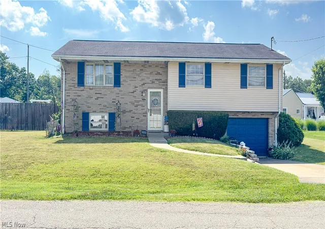 Single family home for sale at 184 Belvedere Dr, Bloomingdale, OH 43910 | MLS# 5245276