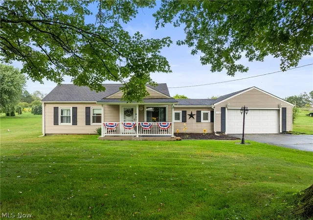 Single family home for sale at 1152 County Rd 54, Richmond, OH 43944 | MLS# 5245891