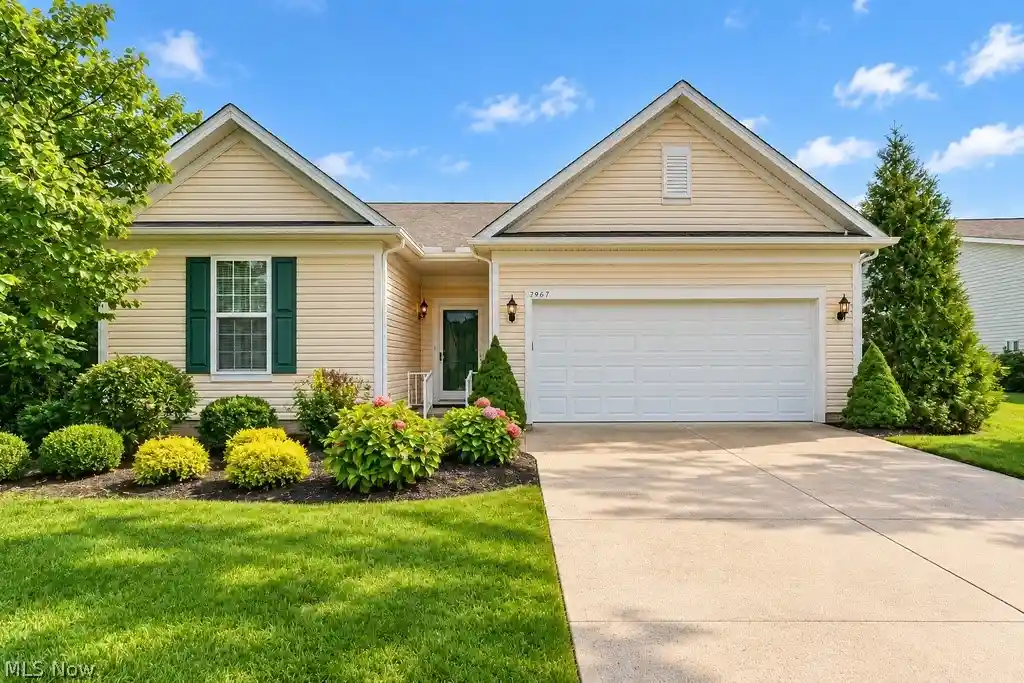 Photo 1 of Single family home for sale at 7967 Dovegate Dr, Mentor, OH 44060 | MLS# 5245278 | Listing updated on 2026-10-17