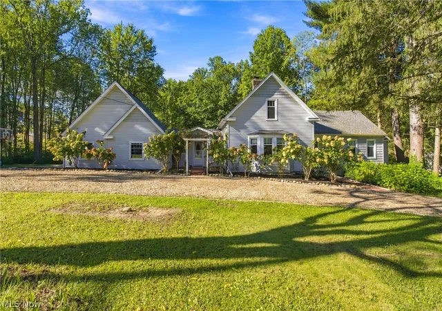 Photo 1 of Single family home for sale at 8145 Chagrin Rd, Chagrin Falls, OH 44023 | MLS# 5246307 | Listing updated on 2026-09-24