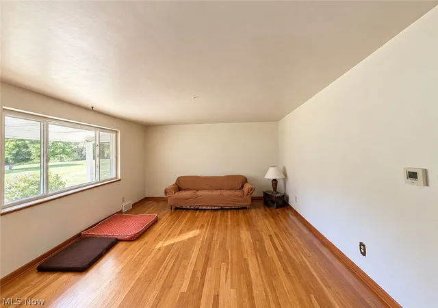 Photo 3 of Sale Pending at 4741 Kings Crk Rd, Weirton, WV 26062 | MLS# 5245882 | Listing updated on 2026-09-19