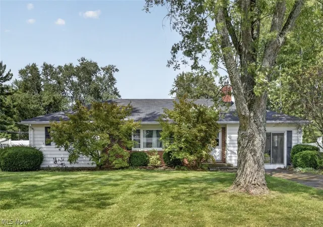 Photo 1 of Single family home for sale at 241 Montrose Way, Wellington, OH 44090 | MLS# 5228828 | Listing updated on 2026-09-23