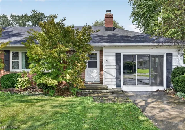 Photo 2 of Single family home for sale at 241 Montrose Way, Wellington, OH 44090 | MLS# 5228828 | Listing updated on 2026-09-23