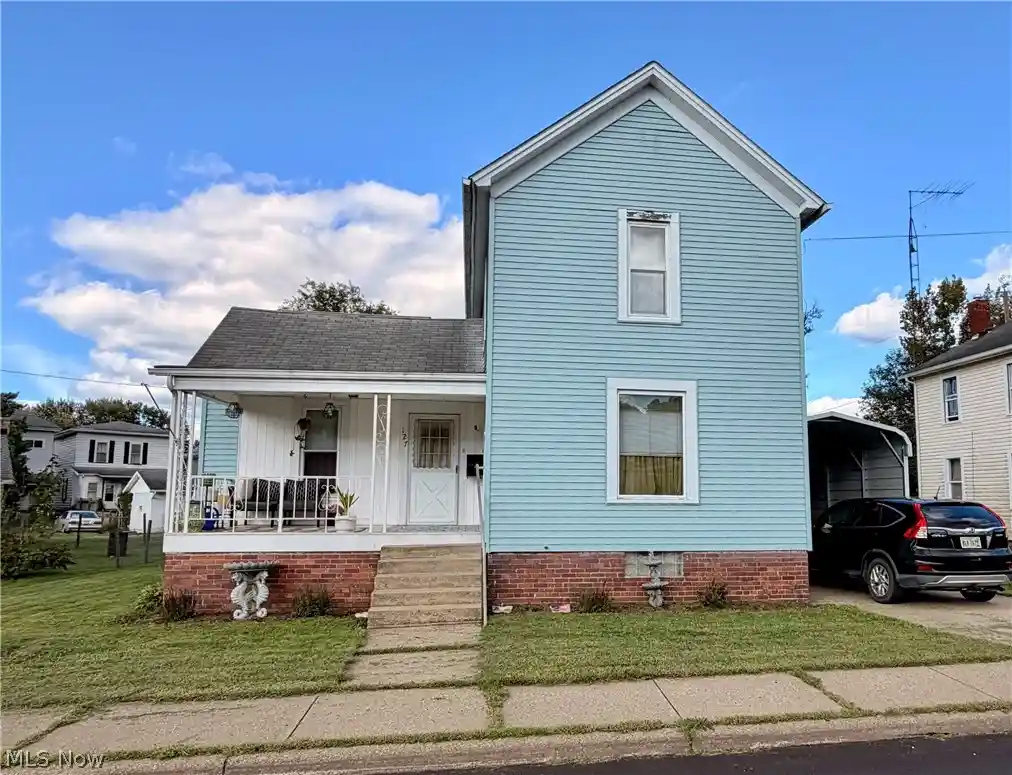 Single family home for sale at 127 Deersville Ave, Uhrichsville, OH 44683 | MLS# 5246361