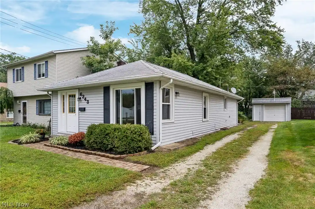 Photo 1 of Single family home for sale at 6243 Iroquois Trl, Mentor, OH 44060 | MLS# 5245675 | Listing updated on 2026-10-14