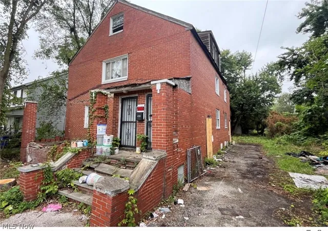Photo 2 of House for sale at 3379 E 130th Street, Cleveland, OH 44120 | MLS# 5246405 | Listing updated on 2026-10-02