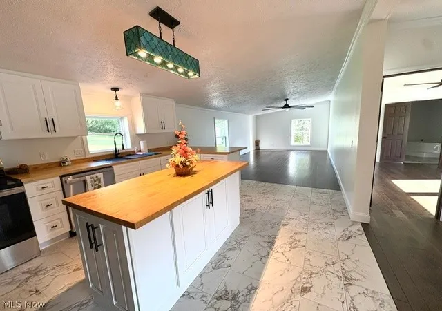Photo 3 of Single family home for sale at 47415 B Metz Rd, New Waterford, OH 44445 | MLS# 5246124 | Listing updated on 2026-09-19