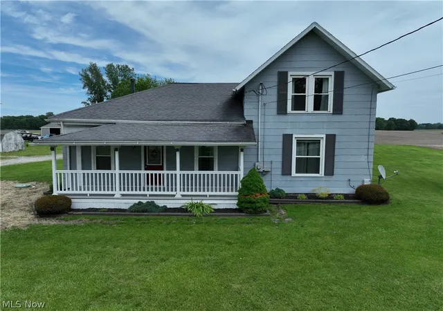 Single family home for sale at 710 River Rd, Huron, OH 44839 | MLS# 5246434