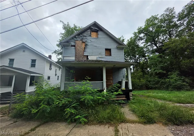 Single family home for sale at 384 Turner St, Akron, OH 44304 | MLS# 5246086