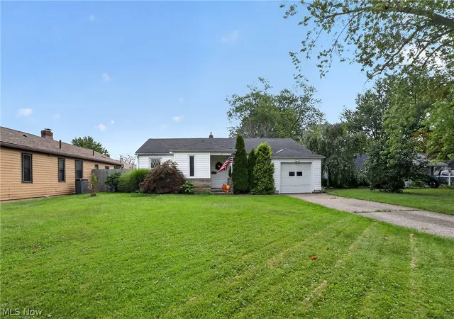 Photo 1 of Sale Pending at 309 Hafely Dr, Lorain, OH 44052 | MLS# 5245338 | Listing updated on 2026-09-22