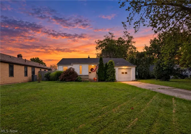 Photo 2 of Sale Pending at 309 Hafely Dr, Lorain, OH 44052 | MLS# 5245338 | Listing updated on 2026-09-22