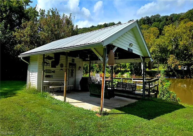 Photo 2 of Single family home for sale at 462 Echo Valley Rd, Waterford, OH 45786 | MLS# 5246535 | Listing updated on 2026-09-20