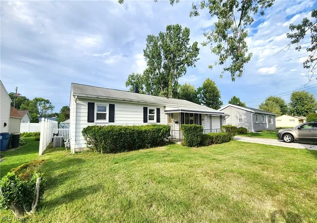 Photo 2 of Sale Pending at 7731 Southland Dr, Mentor On The Lake, OH 44060 | MLS# 5244100 | Listing updated on 2026-10-01