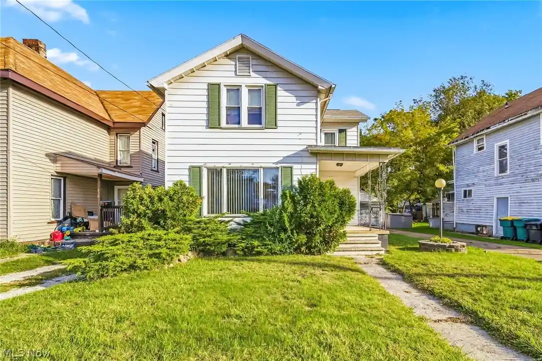 Photo 1 of Single family home for sale at 532 State St, Conneaut, OH 44030 | MLS# 5243280 | Listing updated on 2026-10-20
