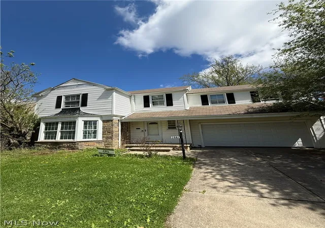 Photo 1 of Sale Pending at 2087 Temblethurst Rd, Cleveland, OH 44121 | MLS# 5246624 | Listing updated on 2026-09-25