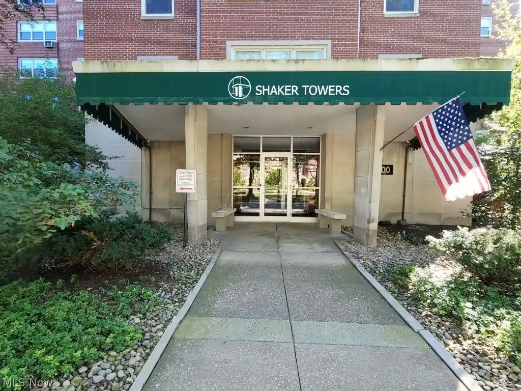 Listing Photo 1 - Condo for sale in 13800 Shaker Blvd located at 13800 Shaker Blvd, Shaker Heights, OH 44120 - Unit #1102
