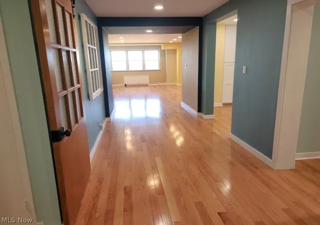 Listing Photo 5 - Condo for sale in building located at 13800 Shaker Blvd, Shaker Heights, OH 44120 - Unit #1102