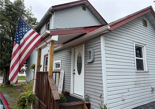 Photo 1 of Sale Pending at 115 S Market St, Girard, OH 44420 | MLS# 5246625 | Listing updated on 2026-09-23
