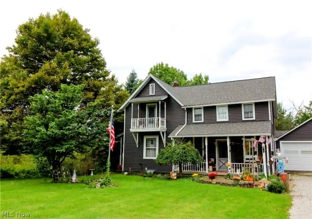 Photo 1 of Single family home for sale at 611 Mill St Se, Canton, OH 44707 | MLS# 5246586 | Listing updated on 2026-10-28