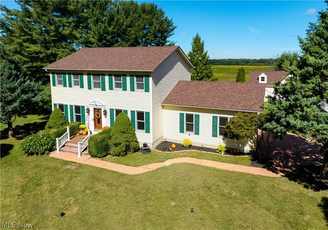 Photo 1 of Single family home for sale at 11203 Darrow Rd, Vermilion, OH 44089 | MLS# 5246460 | Listing updated on 2026-10-04